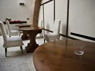 Delser Verona Manor House